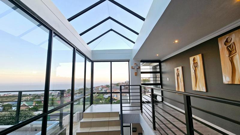5 Bedroom Property for Sale in Dana Bay Western Cape